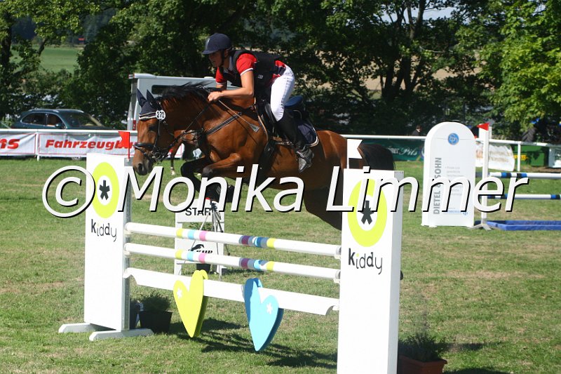 308M2350_Prima Donna_Springpf L.JPG